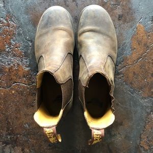 EUC Doc Marten Chelsea Boots